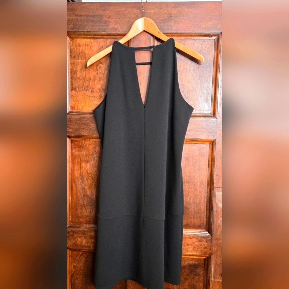 NWT Sam Edelman Sleeveless Crepe V-Neck Shift Dress Black SIZE  10